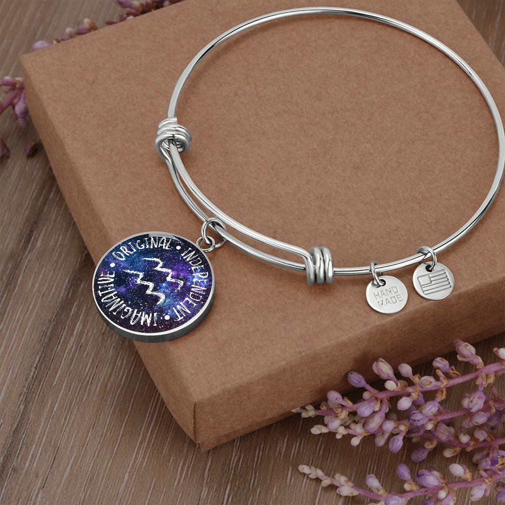 Aquarius Circle Pendant Bracelet