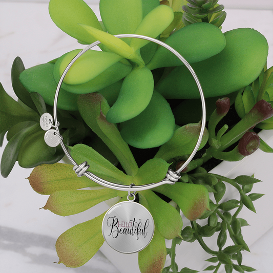 Hello Beautiful Circle Pendant Bracelet - silver